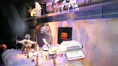Toy Fair: Over 30 images of new ‘Star Wars’ Hasbro toys including Bladebuilders and Furbacca