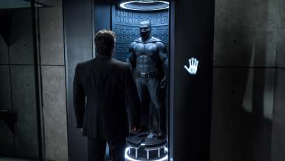 Ben Affleck stares at the Batman in hi-res ‘Batman v Superman’ images