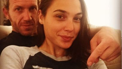 Gal Gadot just took a selfie in a Wonder Woman shirt (photo)
