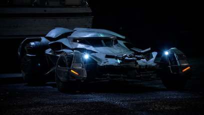 New image of the ‘Batman v Superman: Dawn of Justice’ Batmobile released