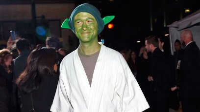 Joseph Gordon-Levitt wore an epic Yoda costume to the ‘Star Wars’ premiere (photo)