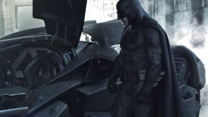 ‘Batman v Superman’ production designer shares new Batman and Batmobile images
