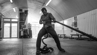 Henry Cavill shares ‘Justice League’ workout photo