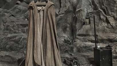 ‘Star Wars: Episode VIII’: Rian Johnson teases “home stretch” with new set photo