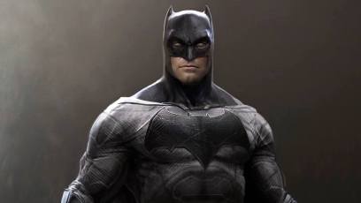 Geoff Johns can’t get enough of the grey ‘Batman v Superman’ Batsuit