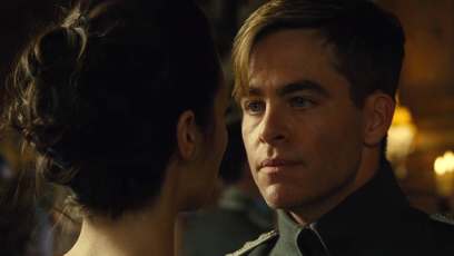 Chris Pine debunks a popular ‘Wonder Woman’ rumor
