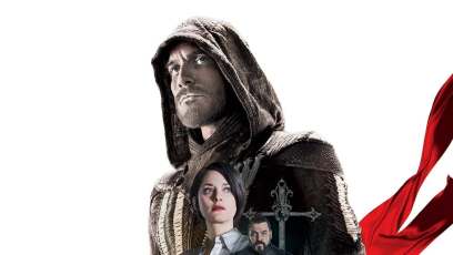 Michael Fassbender stands tall in new ‘Assassin’s Creed’ international poster