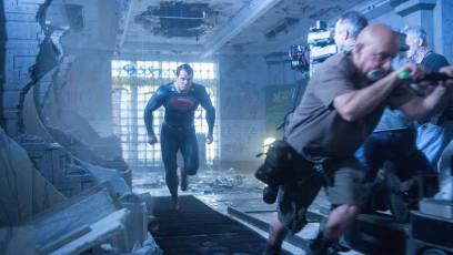 Henry Cavill shares cool new Superman image from ‘Batman v Superman’
