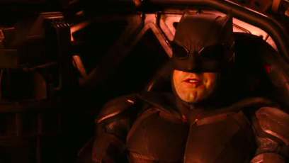 Batman makes a joke in new ‘Justice League’ TV spot