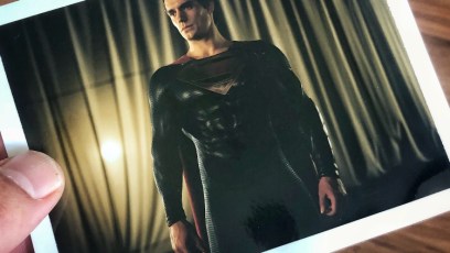 Zack Snyder shares his first photo of Henry Cavill in the ‘Man of Steel’ costume