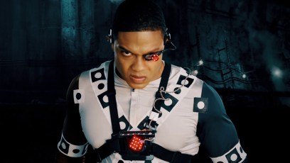Cyborg actor Ray Fisher assures fans he has no intention of leaving his DC role