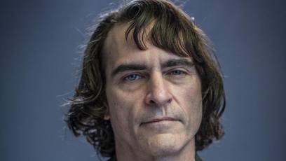 The Joker’s real name confirmed, and Joaquin Phoenix meets a clown in first ‘Joker’ photos
