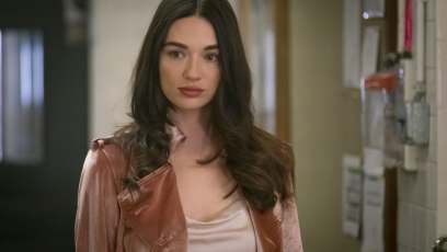 ‘Gotham’ actor Crystal Reed is Abby Arcane in ‘Swamp Thing’